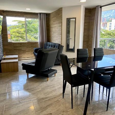 Apartamento Con Excelente Ubicacion En Envigado Kültér fotó