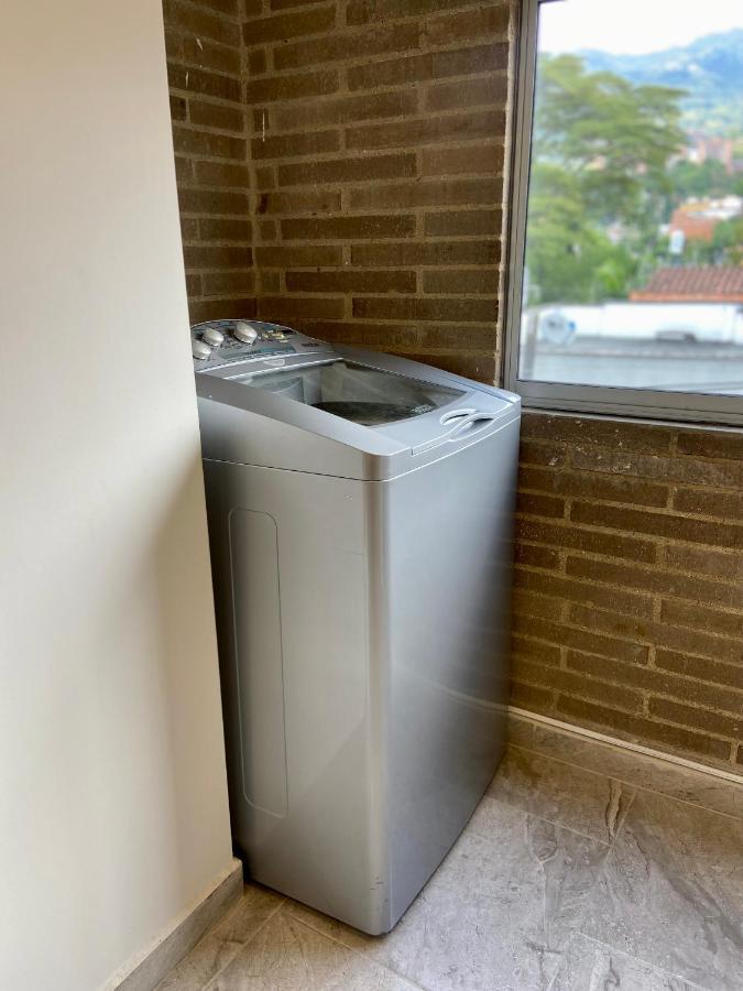 Apartamento Con Excelente Ubicacion En Envigado Kültér fotó