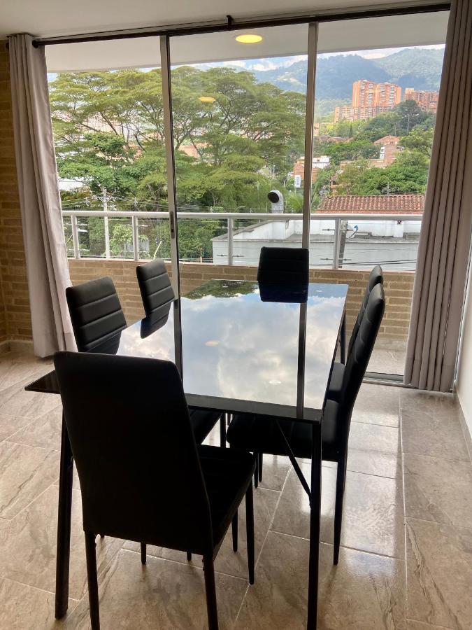 Apartamento Con Excelente Ubicacion En Envigado Kültér fotó